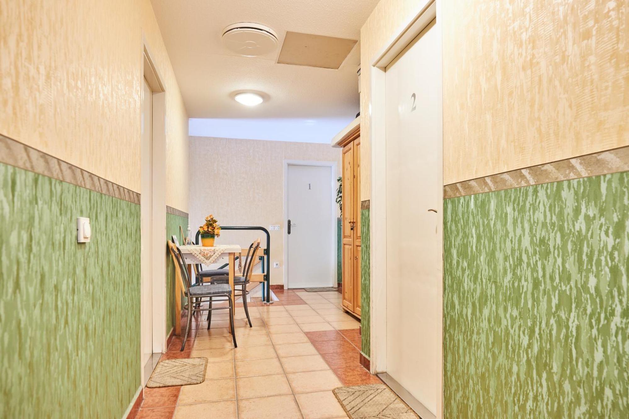 Ada Apartmanhaz Hajdúszoboszló المظهر الخارجي الصورة