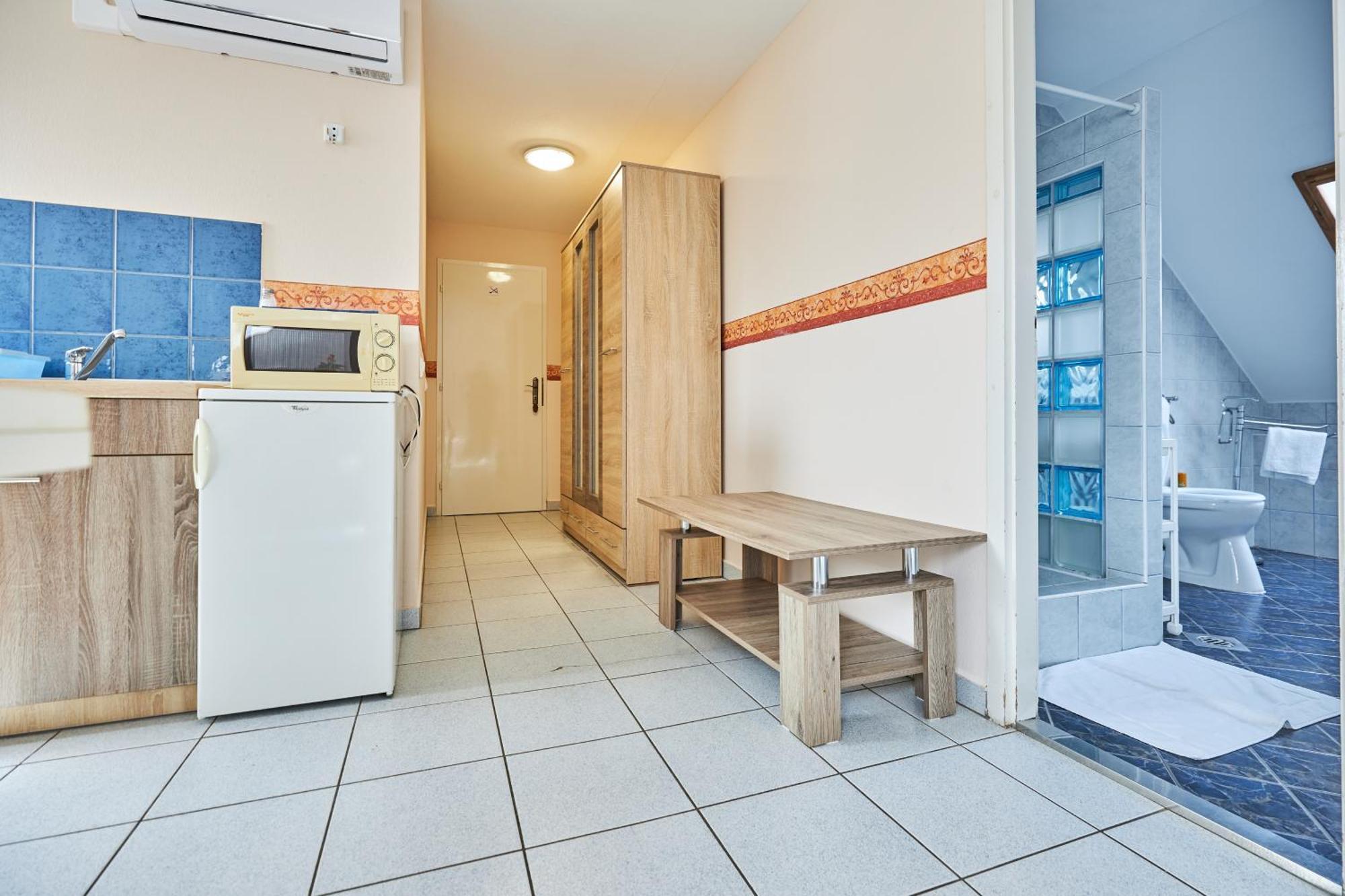Ada Apartmanhaz Hajdúszoboszló المظهر الخارجي الصورة