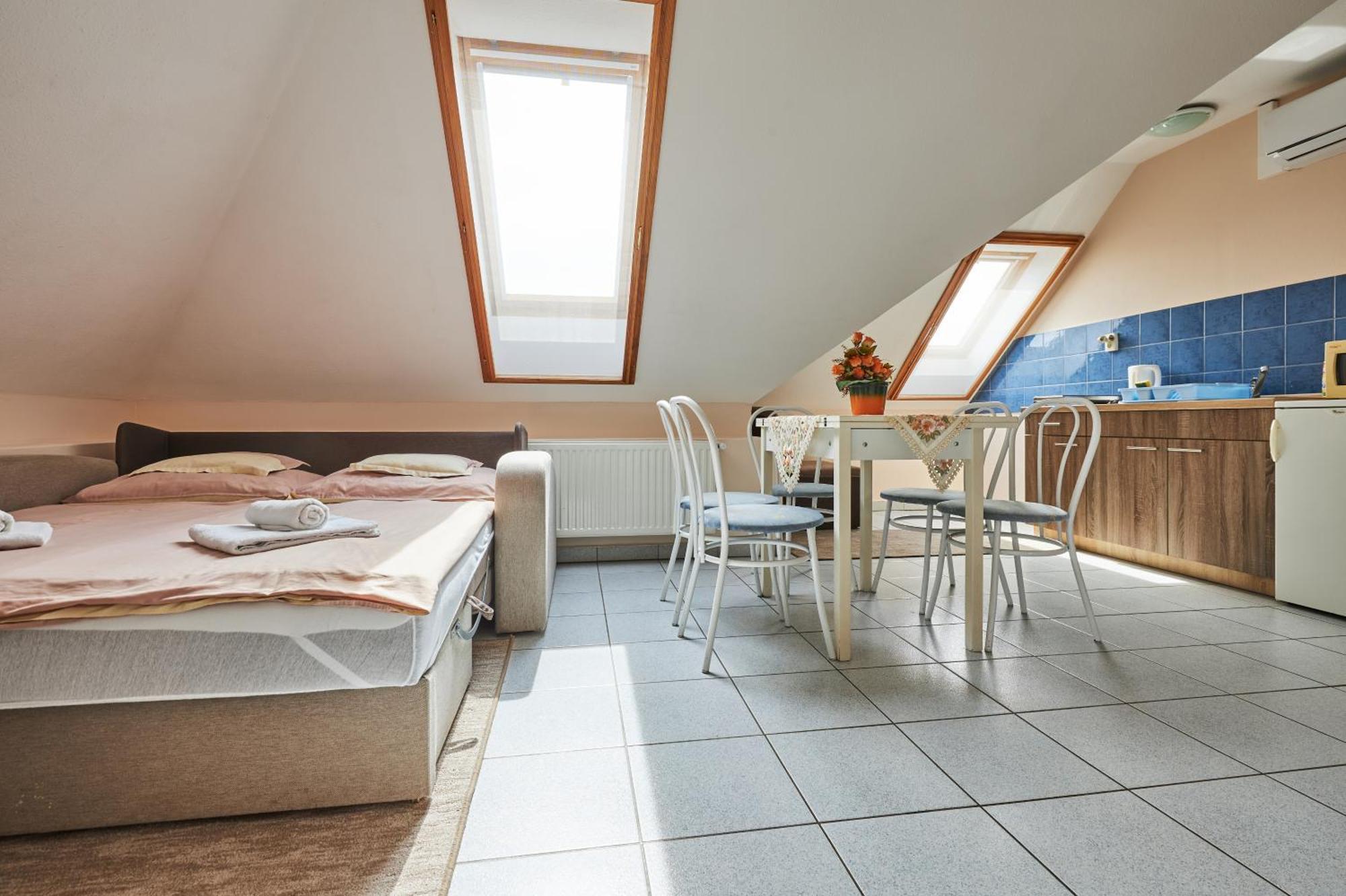 Ada Apartmanhaz Hajdúszoboszló المظهر الخارجي الصورة